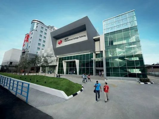 جامعة INTI الدولية